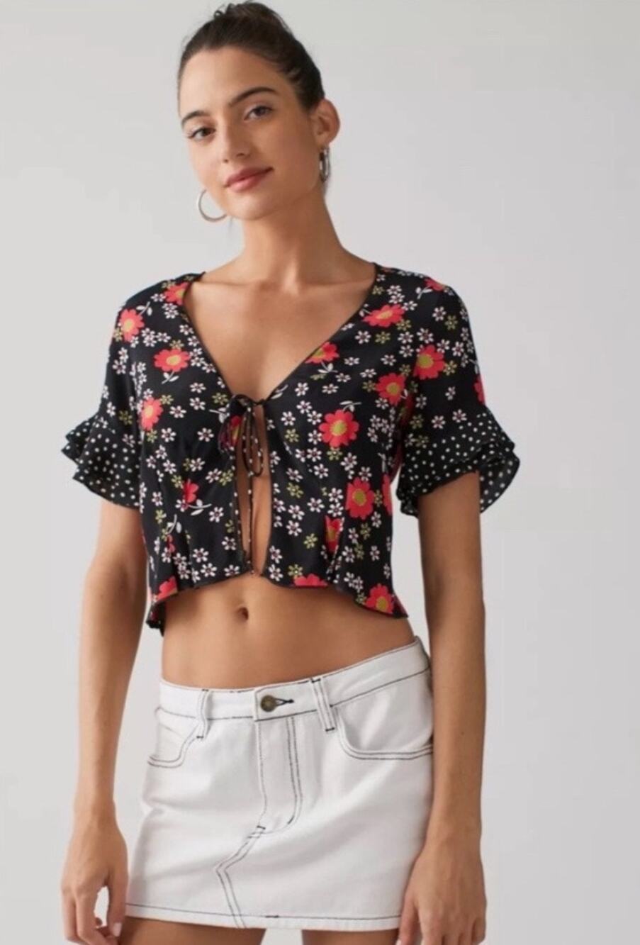 Urban Outfitters Floral Tie Front Crop Top Black Pink Romantic Cottagecore M